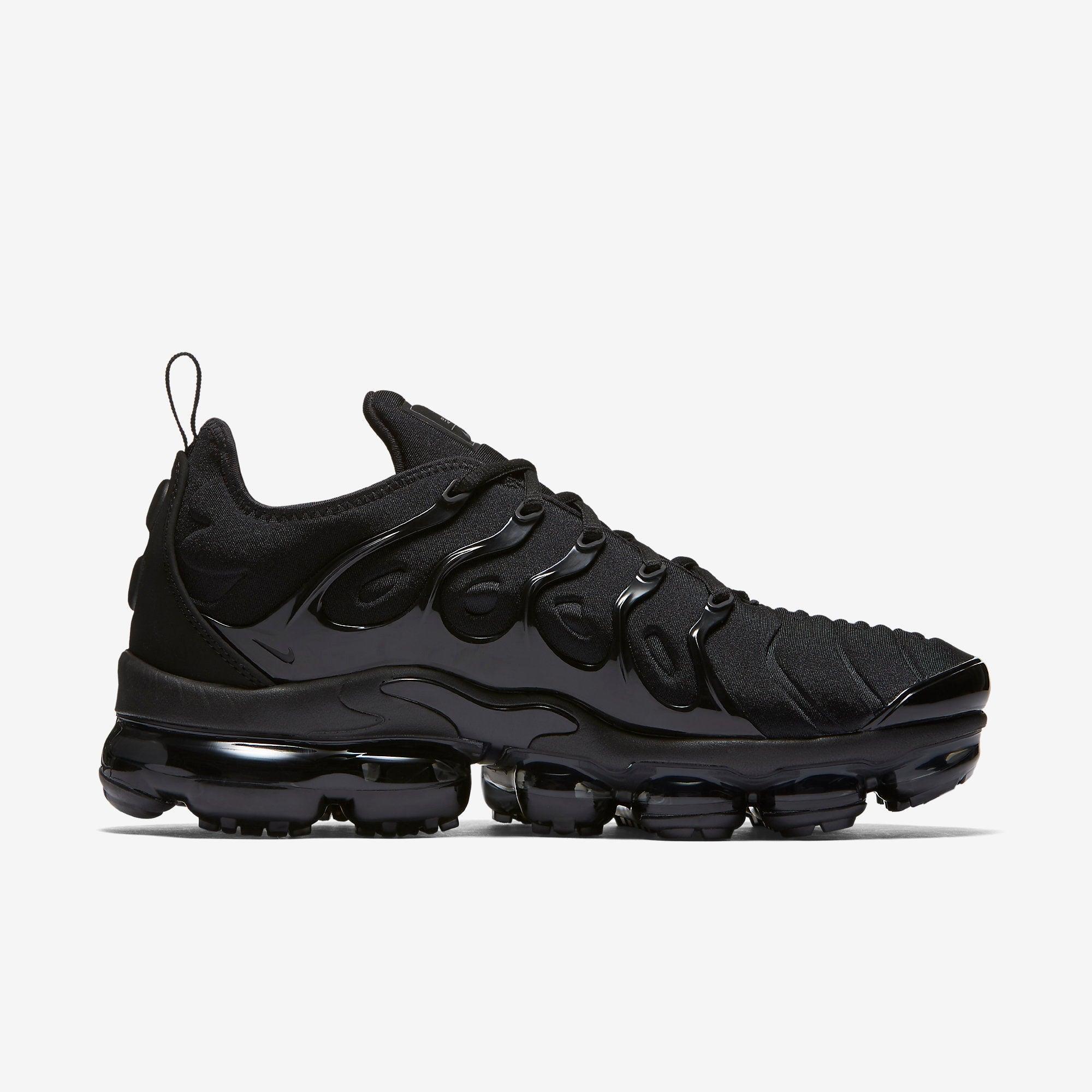 Nike Air VaporMax Plus 'Triple Black'
